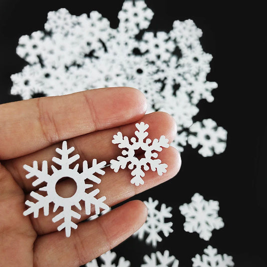 50Pcs Christmas Wood Chips Christmas Wooden Decoration Wooden Snowflake Chips Elk Xmax Tree Ornament Christmas Craft Supplies