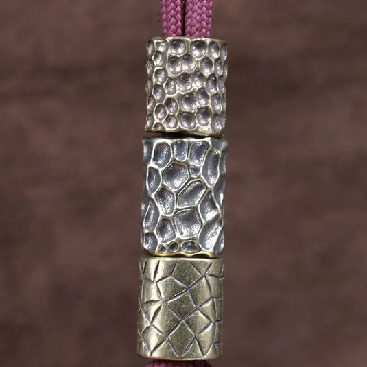 3 Styles Brass Hammer Texture Pattern Cylinder EDC Knife Beads Paracord Lanyard Pendants DIY Outdoor Umbrella Rope Accessories ﻿